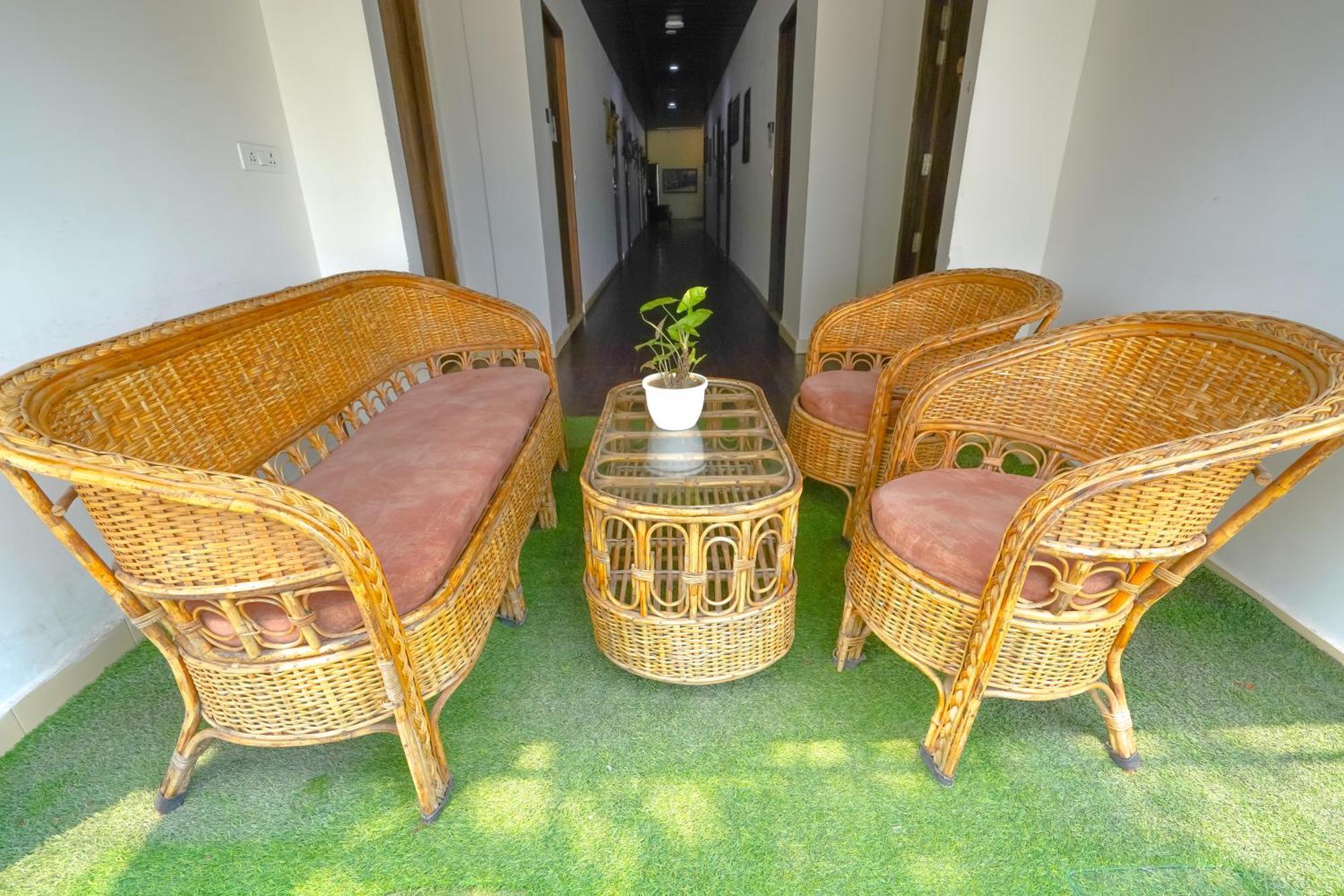 The Naga Rishikesh Hotell Exteriör bild