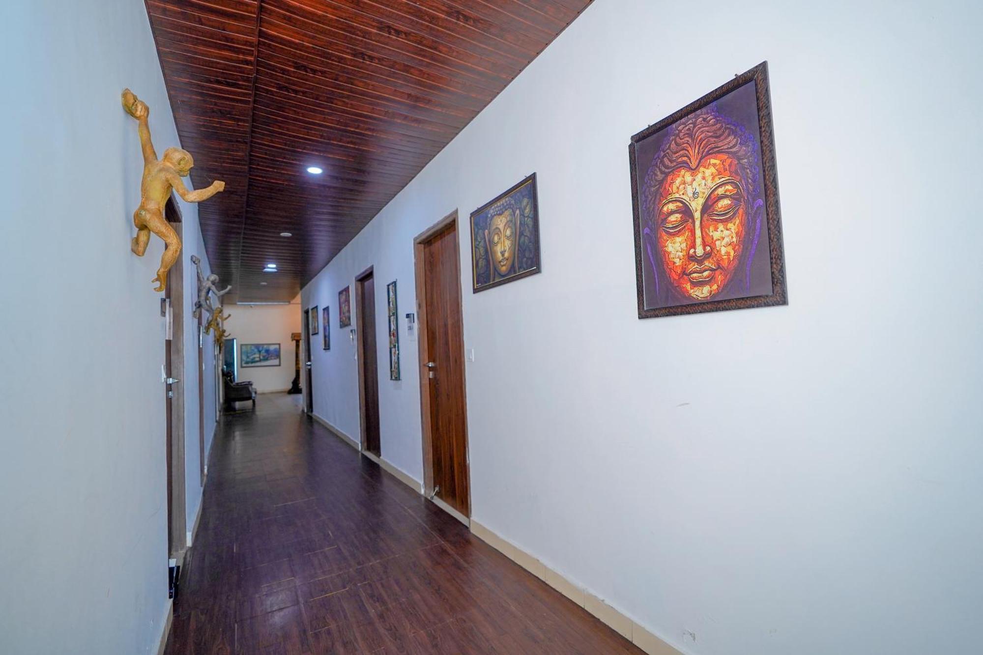 The Naga Rishikesh Hotell Exteriör bild