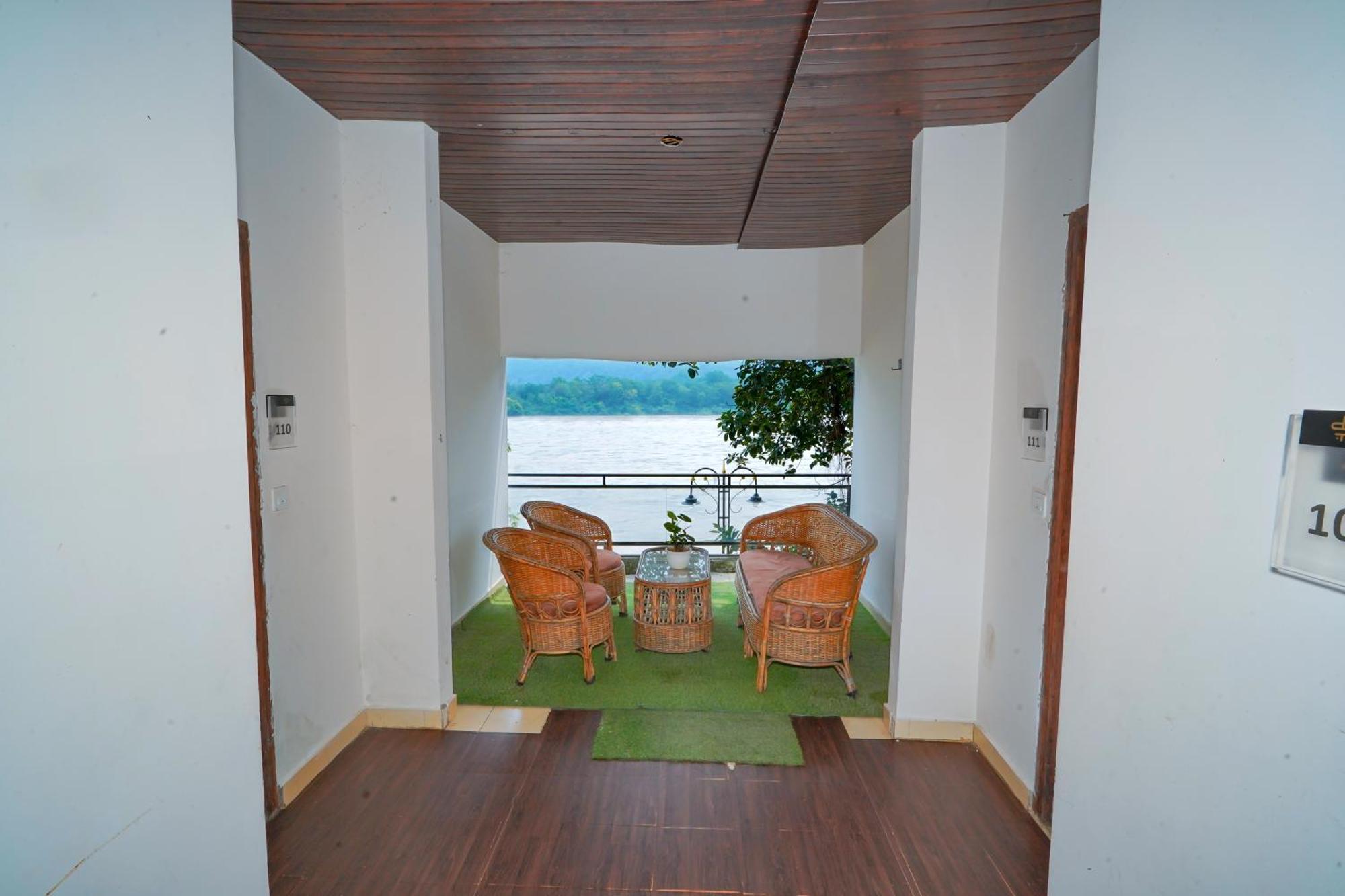 The Naga Rishikesh Hotell Exteriör bild